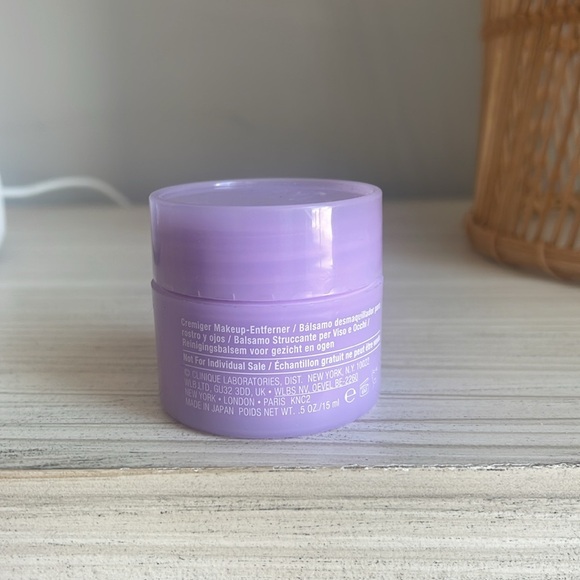 Clinique Take The Day Off Cleansing Bomb Travel Size .5oz - Picture 2 of 3